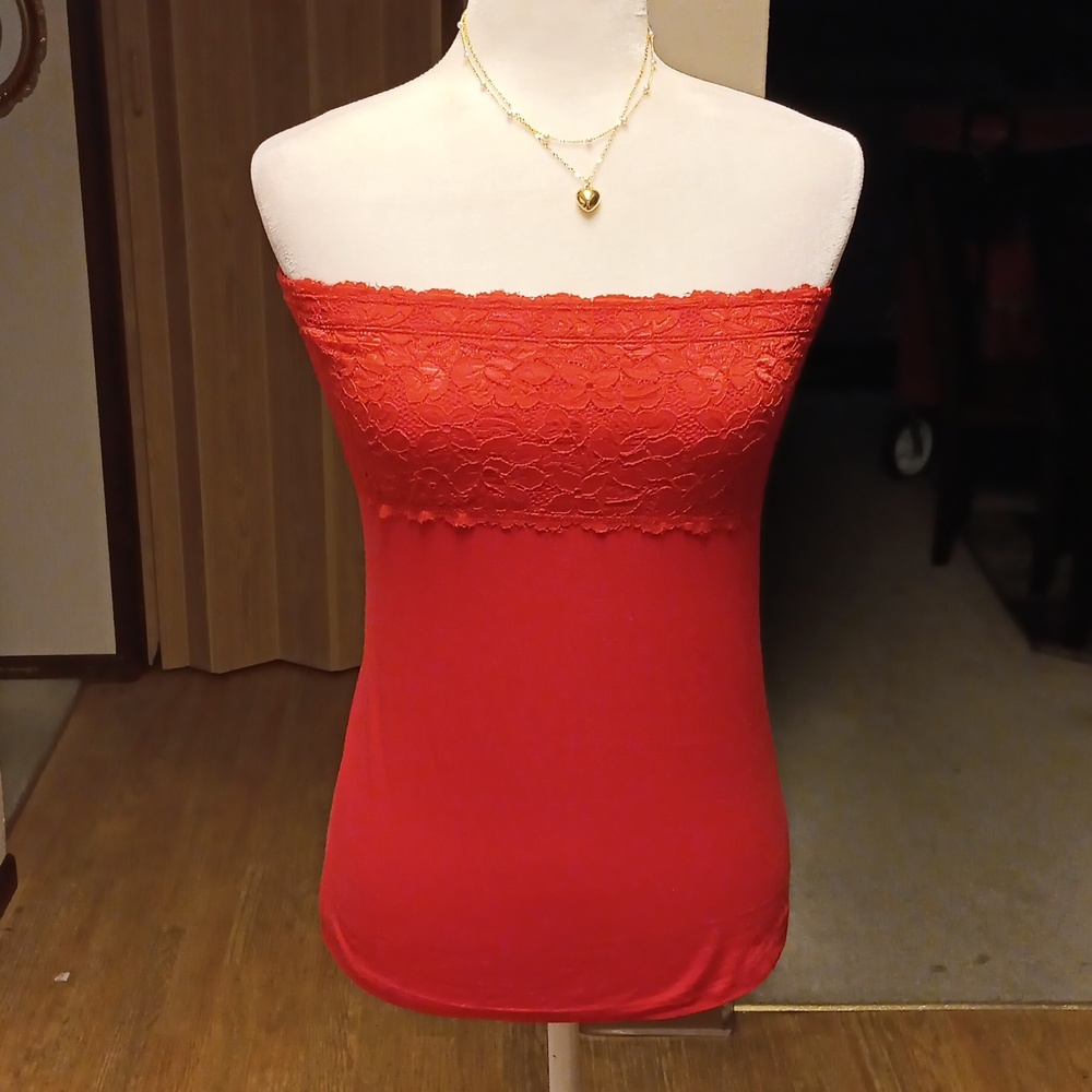 ACTIVE BASIC RED LACE TUBE TOP
